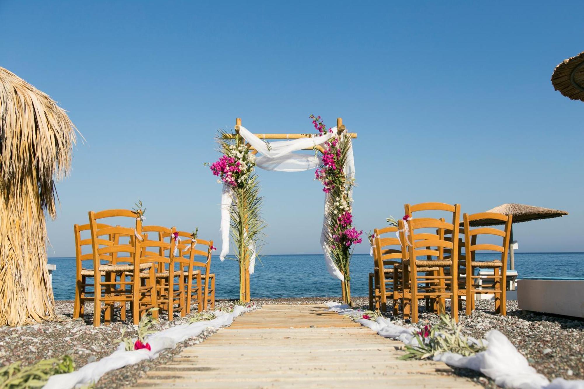 Eco Beach And Magic Garden Hotel Gennadi Eksteriør billede